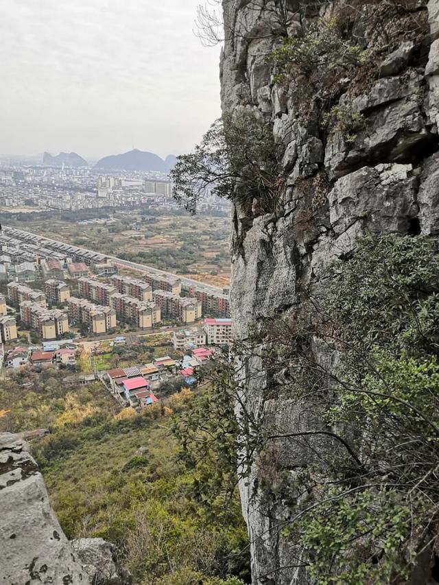 中年|往来临桂经常看到的这座山终于被人揭开了“面纱”！它是……