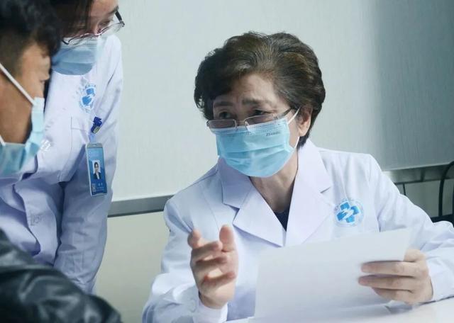 肝细胞|李兰娟院士送给大家的4个养肝建议，常吃这几种早餐助你养护肝脏