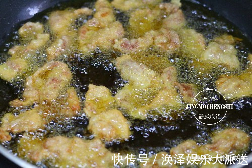 红薯淀粉|给猪肉换个做法，不要总炒焖炖了，用此做法，全家人都抢着吃