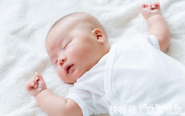 时刻|几个月的婴儿睡觉才有规律?家长学会这四个方法,帮助宝宝睡整觉