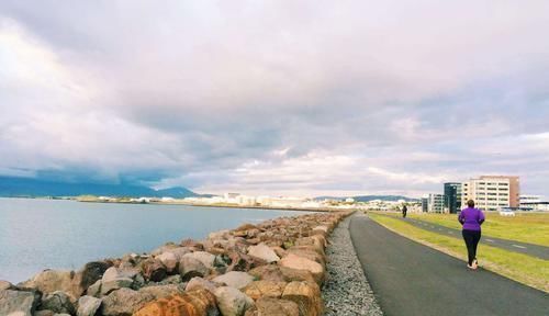 运动|“走路瘦身”的3个技巧,若你学会了,走路也能变瘦