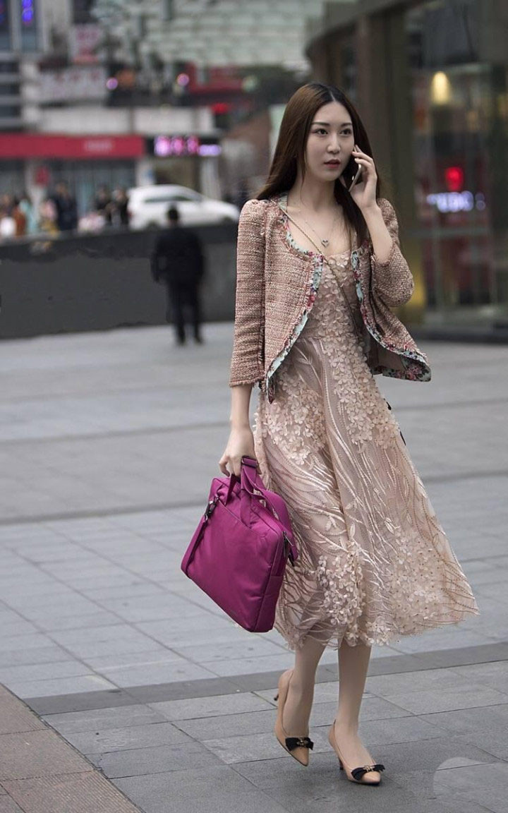 淑女|什么是淑女范儿辣妈完美诠释出来了吧,美艳无比