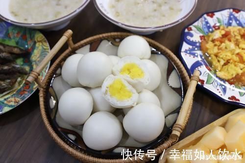 今天的早餐，我给孩子做早餐已经坚持了七年，身体才会暖和
