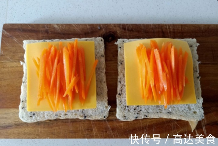早餐|别再为孩子的早餐发愁了，这款快手三明治轻松解决，几分钟就上桌