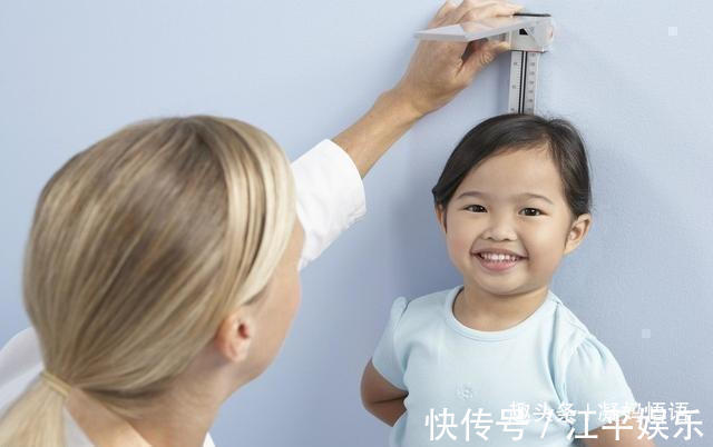 高峰期|孩子进入身高“猛涨期”，身体有4个表现，父母忽视娃少长10公分