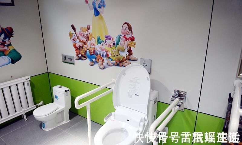 肛门|上厕所时，大多数人都会犯这4个错，看完你就会改的