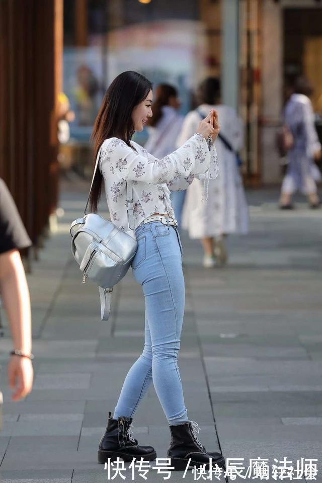 美丽 牛仔裤,塑身高手,但是能穿出身段美的属于精致美女,美丽又迷人