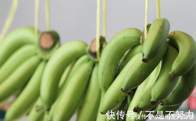 低筋面粉|香蕉好吃却不容易保存?教你一个妙招,放一周不腐烂不变黑