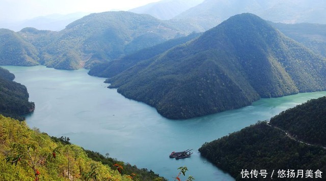 飞瀑|云南一处绝美山峰，风景不输桂林，还是金庸笔下的原型！