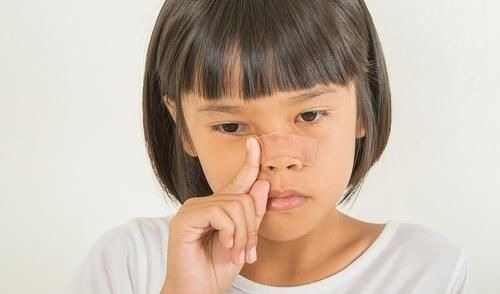 粘膜|孩子经常流鼻血预示身体出现哪些问题呢?医生详细告诉你