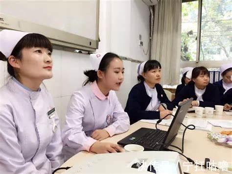 肛肠科|肛肠科实习生透露的痔疮药分享!终于知道医生痔疮好这么快的原因了!