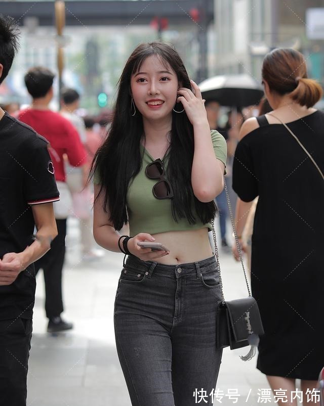 伞裤 “凹凸感”十足的打底裤,让造型远离俗套感,提升气质!