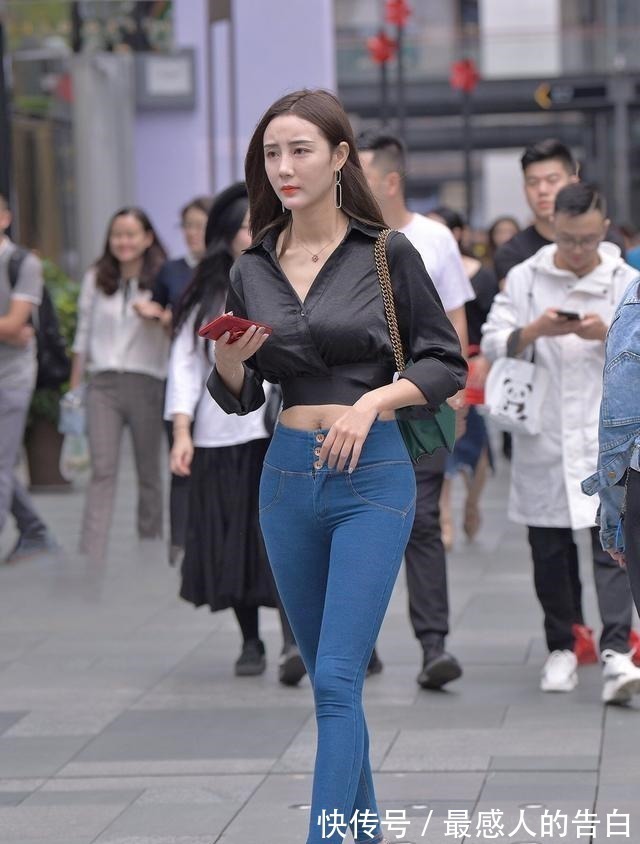 长版 束腰贴身的瑜伽裤,兼顾美感与舒适度,超级吸睛!