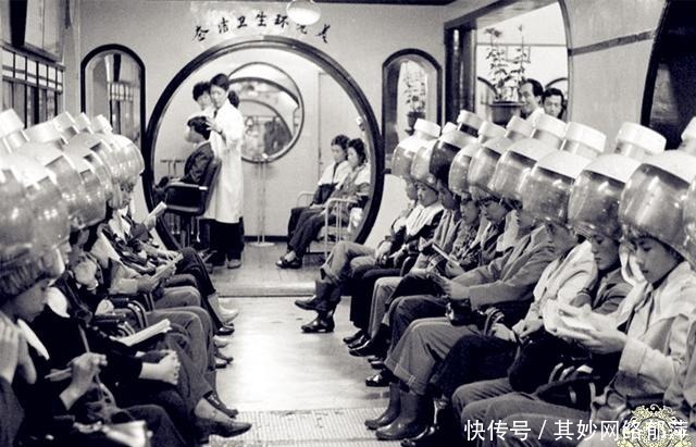 发廊|“发廊”的变迁老照片:图一是清朝理发店,图九是三个美女理发师