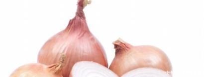 都是洋葱,紫皮和白皮有啥区别原来营养口感都不同!