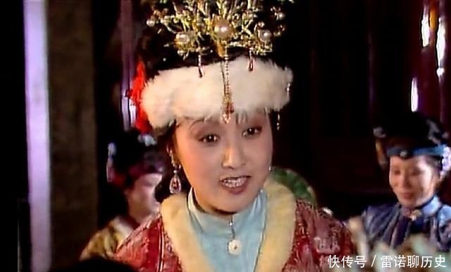 财富$从王熙凤的金项圈、贾迎春的金丝凤,看贾家和王家的财富对比