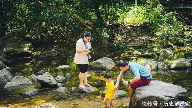 鹅卵石|广西八寨沟，是广西植被保护最好的地带之一，是消暑康养的好去处