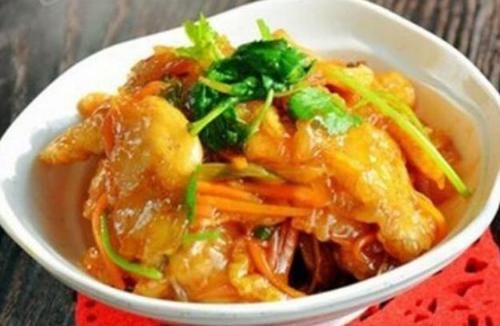 美食推荐：蒜爆猪肚，宫保土豆，锅包肉，老虎杠子鸡的做法