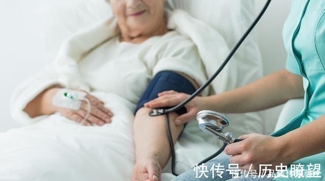 测量血压|量血压选左手还是右手？测量血压的误区，你“掉坑”了吗？