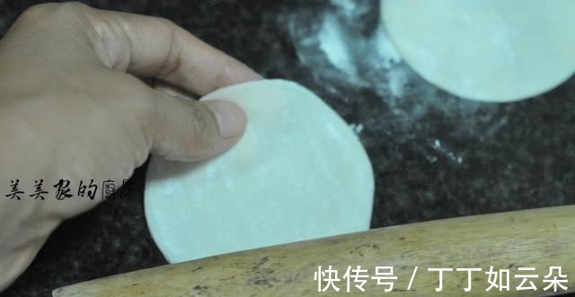 吃了30年饺子，第一次做这馅，鲜嫩多汁，比肉饺子还好吃，鲜！