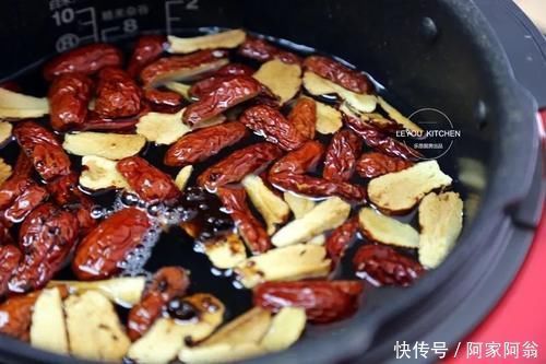 香甜|冬天多喝这碗粥,香甜滋补好气色,天再冷也不怕