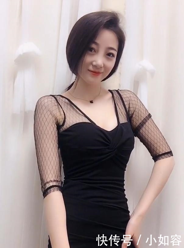 打扮|御姐美女的长裙打扮，贴身设计，映衬“腰身比例”