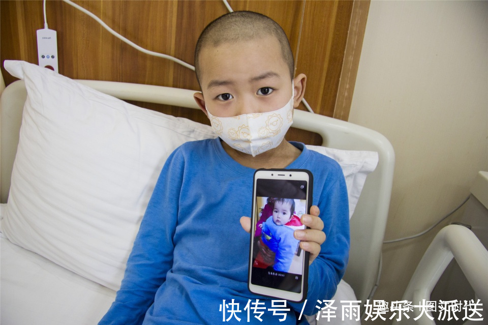 医生|2岁男童查出白血病,治疗三年后出院回家,复查时被医生留下