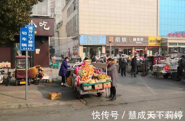 东莞纪实其貌不扬的电工，同时交往7个女孩，电子厂黄金时代