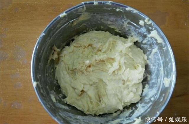 外婆做了50年的发糕,步骤很简单,吃起来细腻又香甜,外面买不到