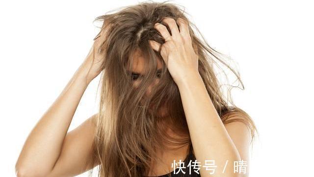 睡眠质量|坚持用艾叶洗头,三天一次,一个月后,身体会对你“感激涕零”