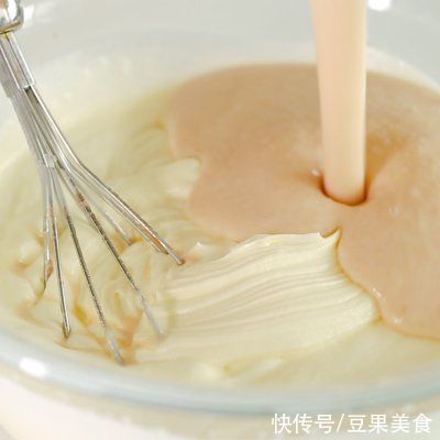 冰淇淋|你做的桃气奶酪冰淇淋,和饭店大厨相比,只差这一步