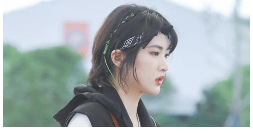 姚安娜|《中餐厅5》撕开内娱综艺遮羞布，厨师被“清退”，流量成为香饽饽