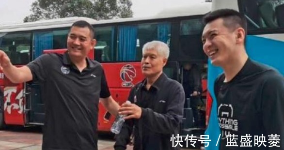 巩晓彬|高诗岩发文解释低迷原因,配图却亮了,山东男篮徐长锁好好珍惜吧!