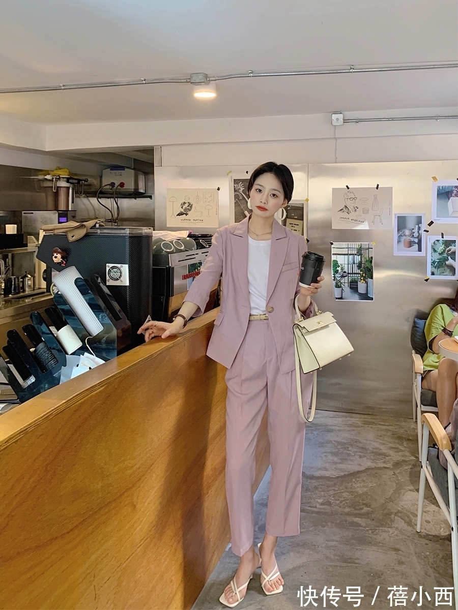 穿搭|秋季外套怎么穿最高级?参考了这些日杂搭配,不同款式美而惊艳