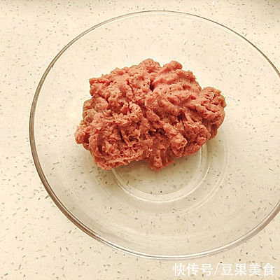 保鲜膜|无敌下饭的芹菜牛肉饺子，胃口全开