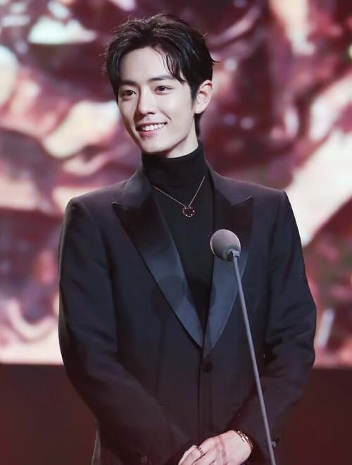 肖战确认出席《星光大赏》,粉丝紧急喊话经纪人,奇葩要求引爆笑