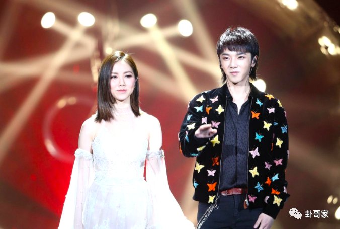 华晨宇最爱张碧晨、邓紫棋 还是来过新加坡的她？