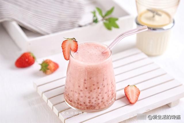 奶茶店月售过万的饮品，详细做法教给你，香甜好喝，学会不用买