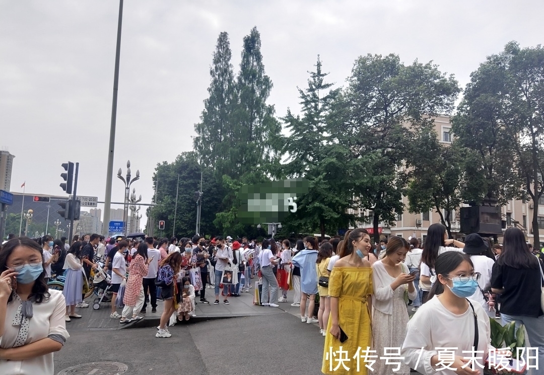 央华|《如梦之梦》有多受宠?现场观众惊呼:人山人海,第一次经历