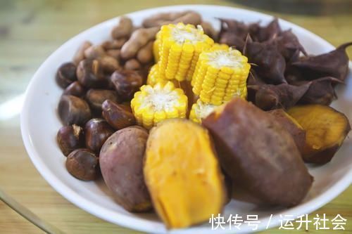 睡眠时间|宝宝睡觉前这6种食物!宁可饿着也别喂孩子吃