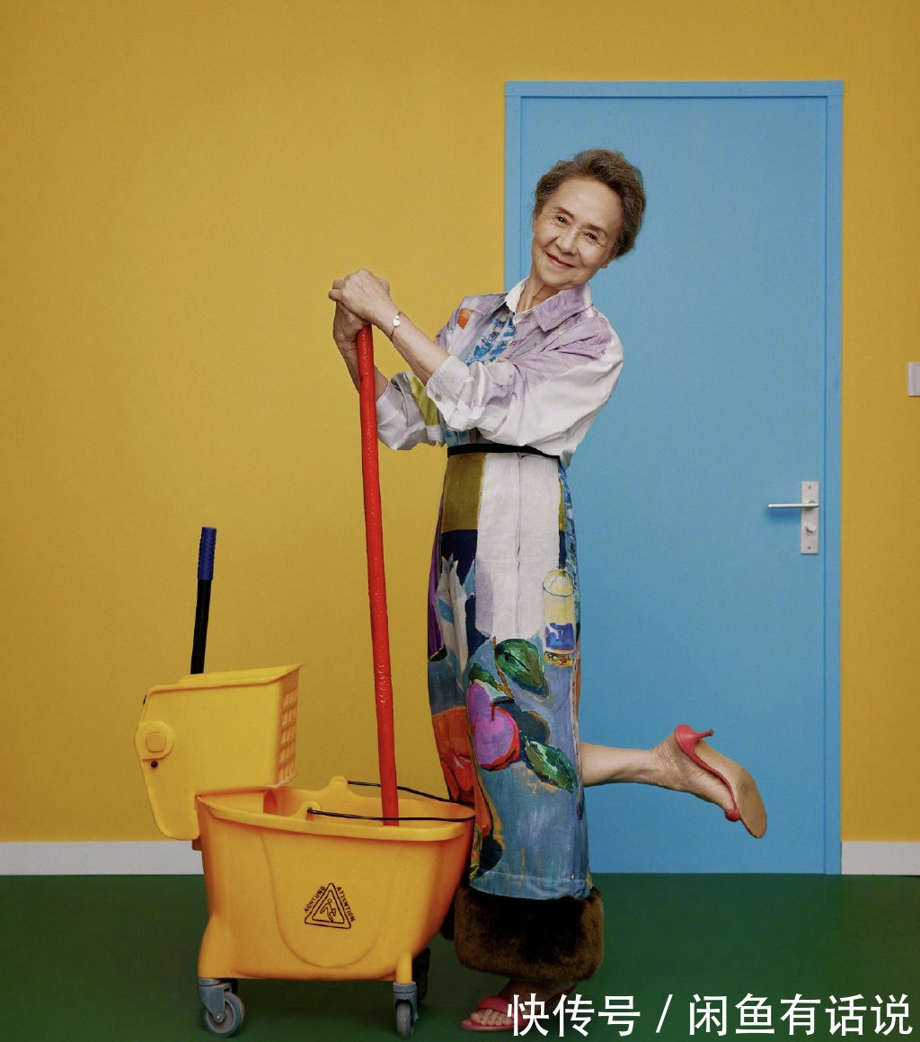 时髦|83岁奶奶穿30年前“旧衣服”拍大片，时髦又减龄，我突然不怕老了