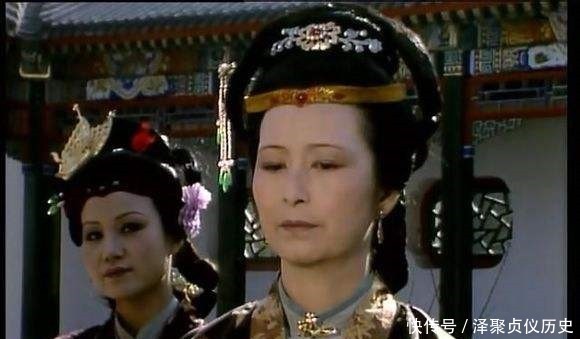 窗纱|王夫人苛待林黛玉,贾母一句话撕开了她的遮羞布,太解气了