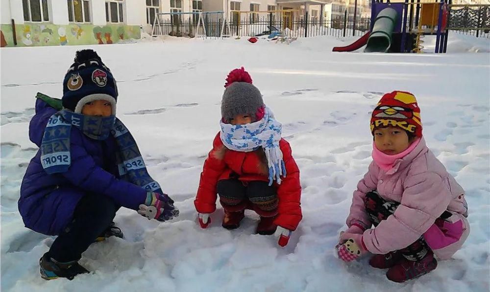  世界里|?少年之页/张甜：冬天里的第一场雪（外一首·辅导老师/喻荣春）