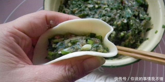 蒸饺好吃有诀窍，学会这样做，皮儿软韧，馅儿鲜香，蒸一锅不够吃