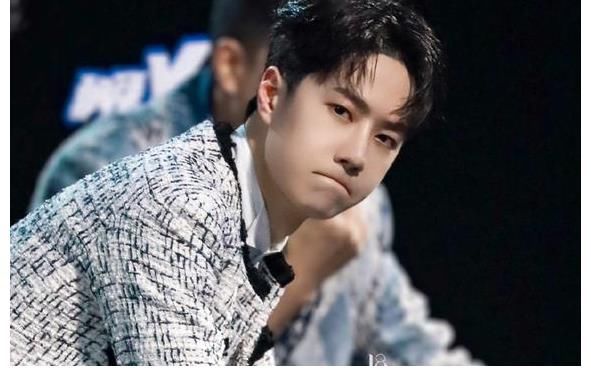 又來熱餅了！王一博的新資源，這個配置堪稱一流，可惜太假