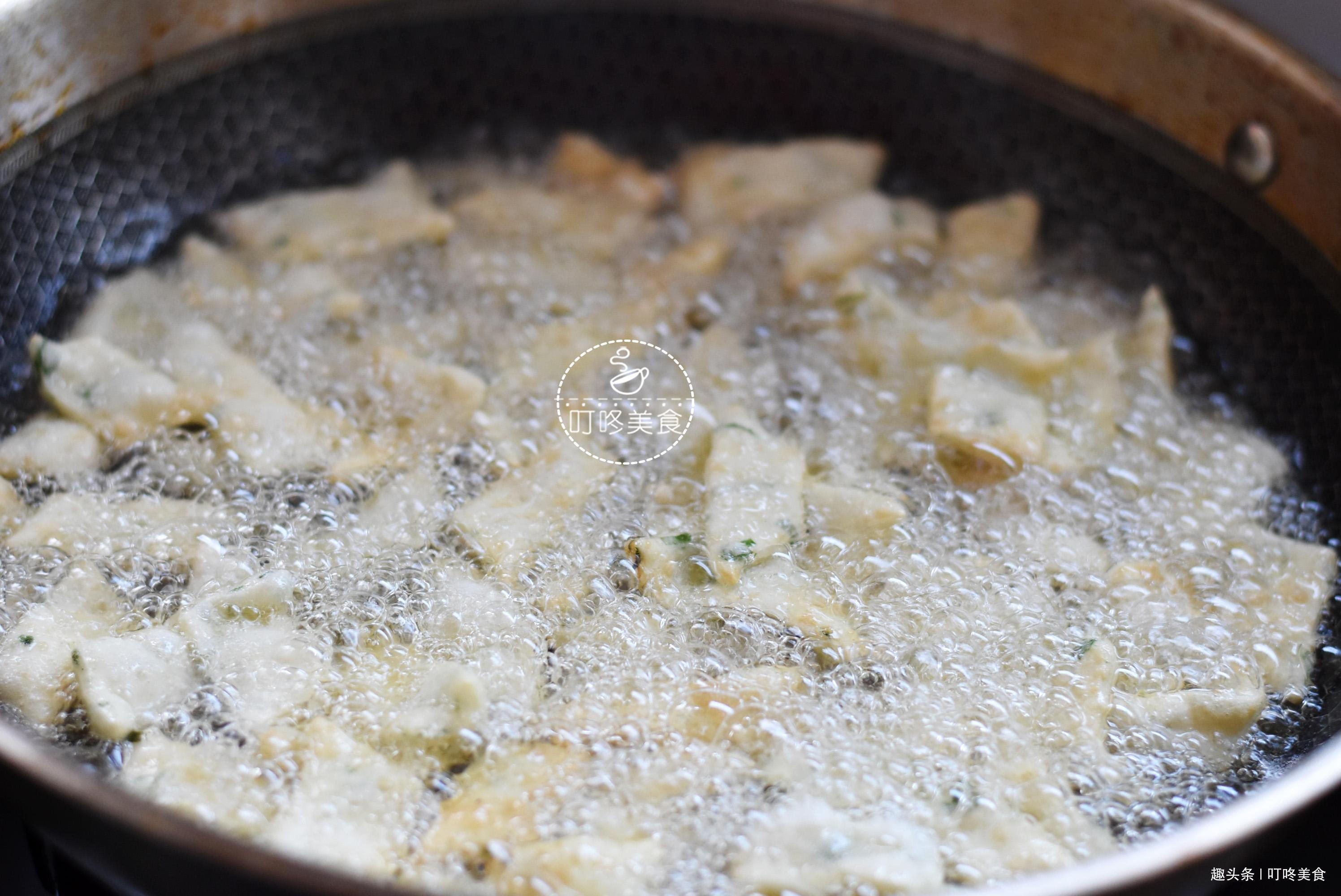 滤勺|2分钟教会你做炸酥果,步骤超简单,又酥又脆,学会不用买零食了