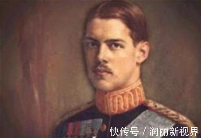 搏斗&蝴蝶效应国王为保护爱犬与2只猴子搏斗,结果导致25万人死亡