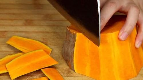 早餐|南瓜学会这样做，早餐再也不发愁，外面买不到，比油条还香