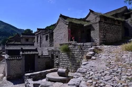 租客|街道经常看到空置多年的房屋,不住不租也不卖,一直空着是为什么