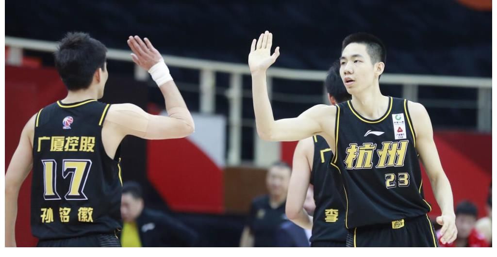 深圳|瓊斯暴砍32分，孫銘徽12助攻黃金右手2分，廣廈大勝送深圳四連敗